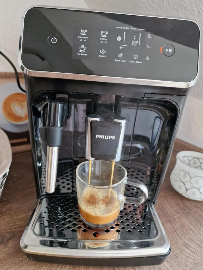 Exklusives Erdgeschoss-apartment: Zentrale Lage, Highspeed-internet & Komfort * Kassel