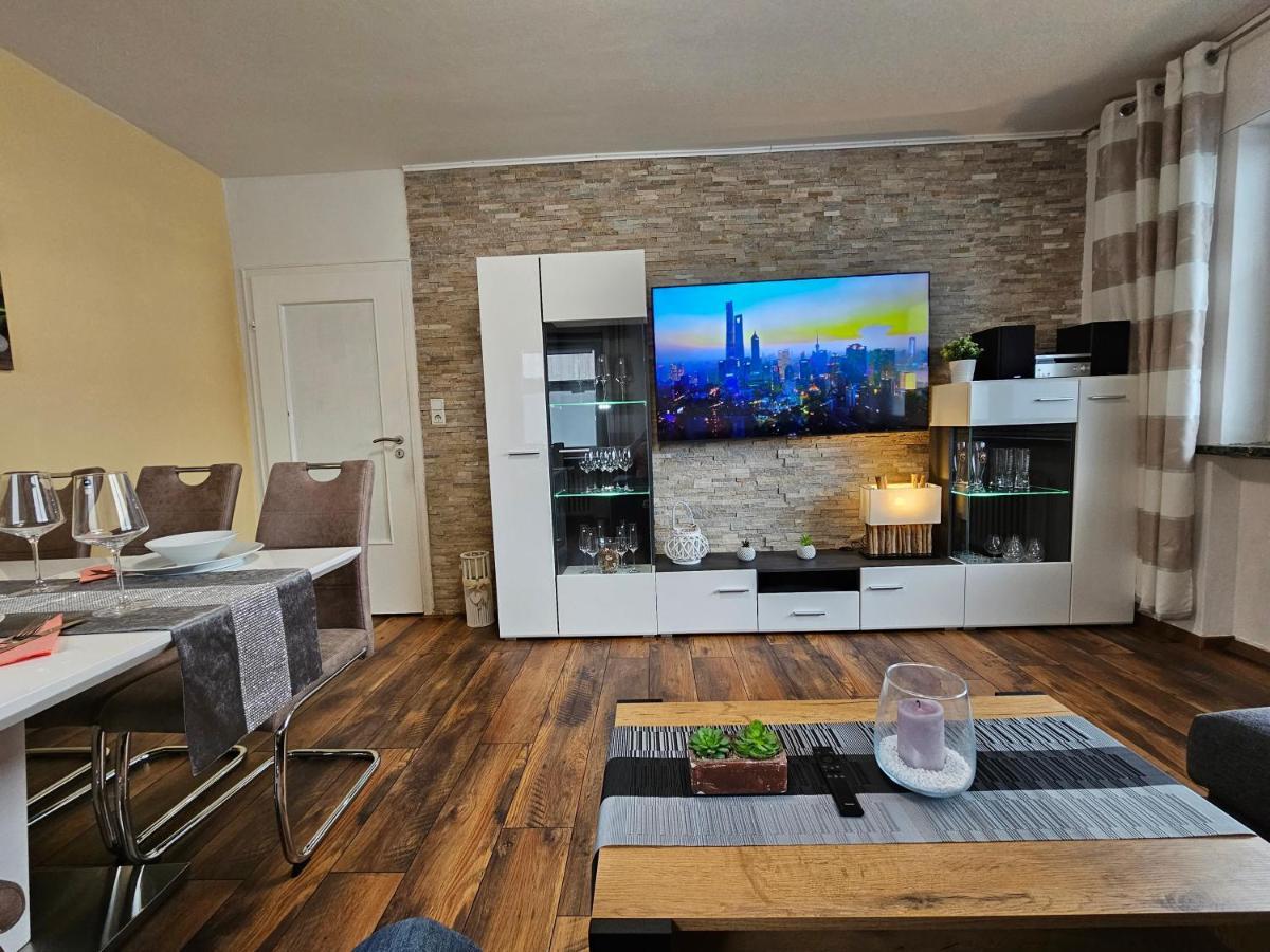 Exklusives Erdgeschoss-apartment: Zentrale Lage, Highspeed-internet & Komfort *