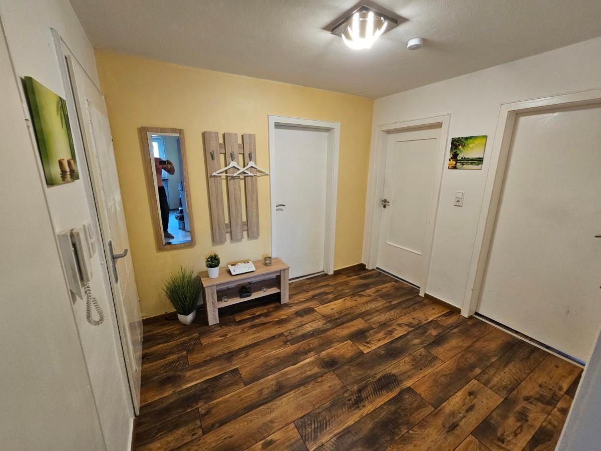 Exklusives Erdgeschoss-apartment: Zentrale Lage, Highspeed-internet & Komfort