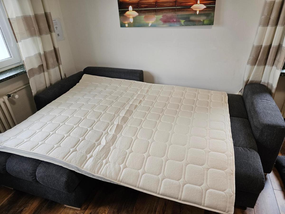 Exklusives Erdgeschoss-apartment: Zentrale Lage, Highspeed-internet & Komfort *