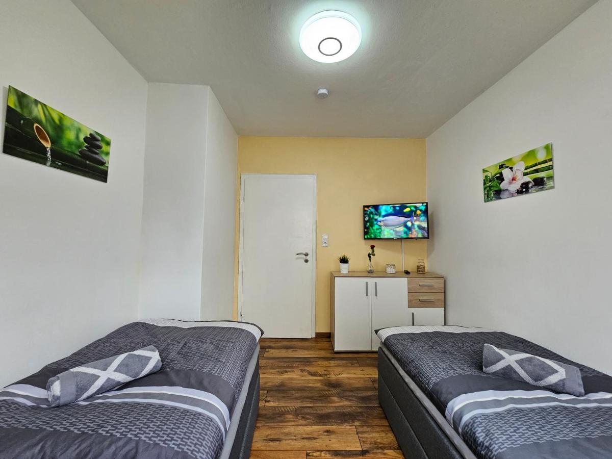 Apartment Exklusives Erdgeschoss-apartment: Zentrale Lage, Highspeed-internet & Komfort
